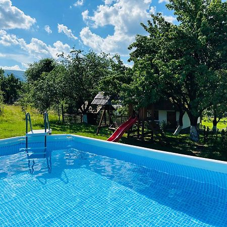 Еко Дім З Соломи Villa Solochin Exteriör bild