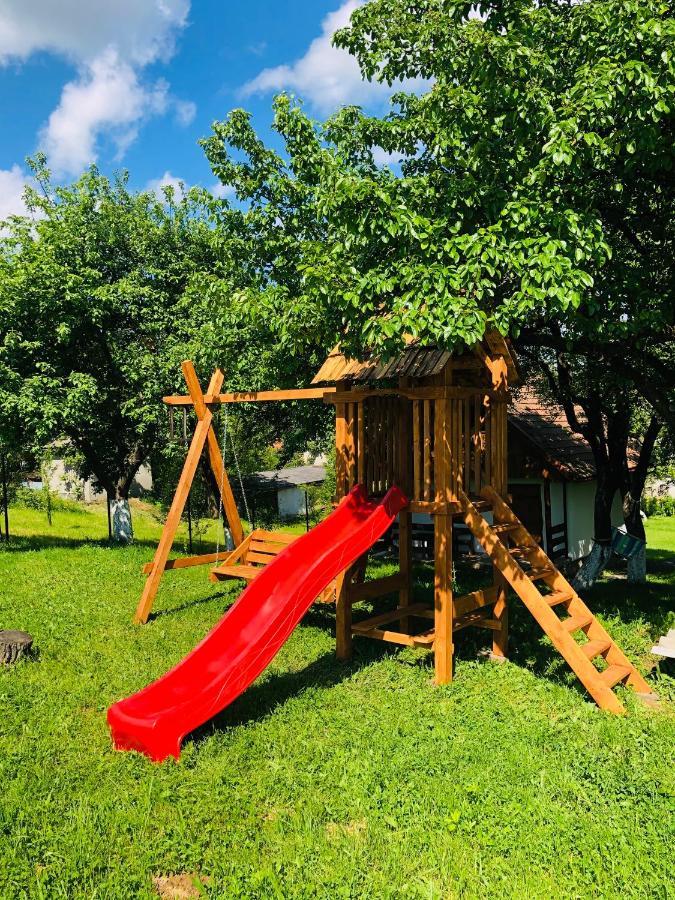 Еко Дім З Соломи Villa Solochin Exteriör bild