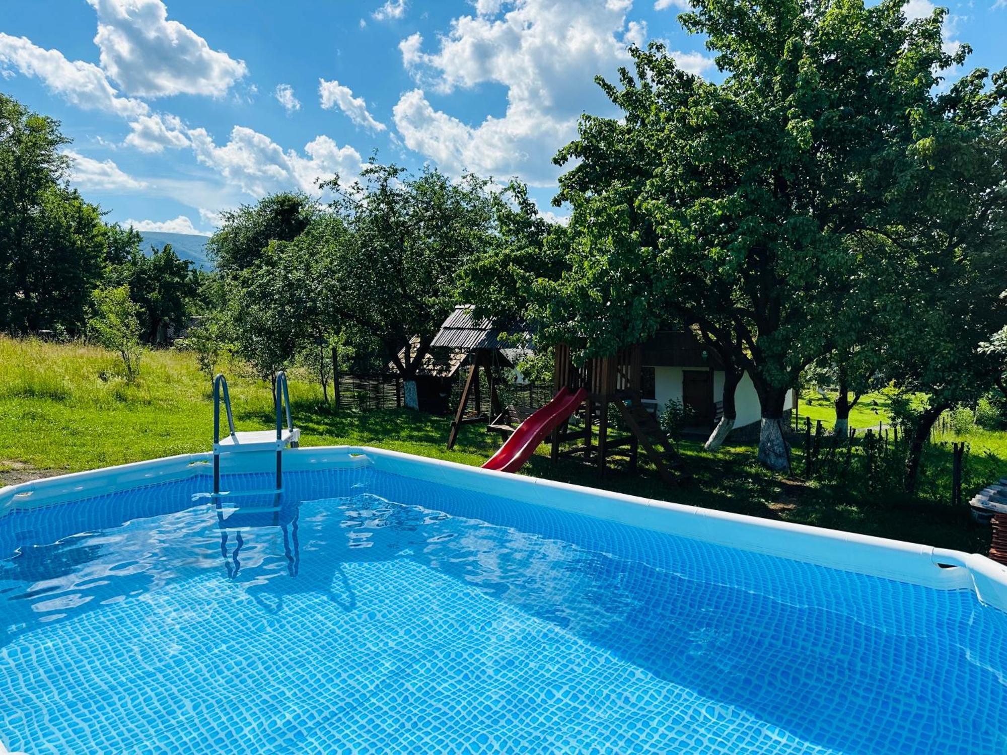 Еко Дім З Соломи Villa Solochin Exteriör bild