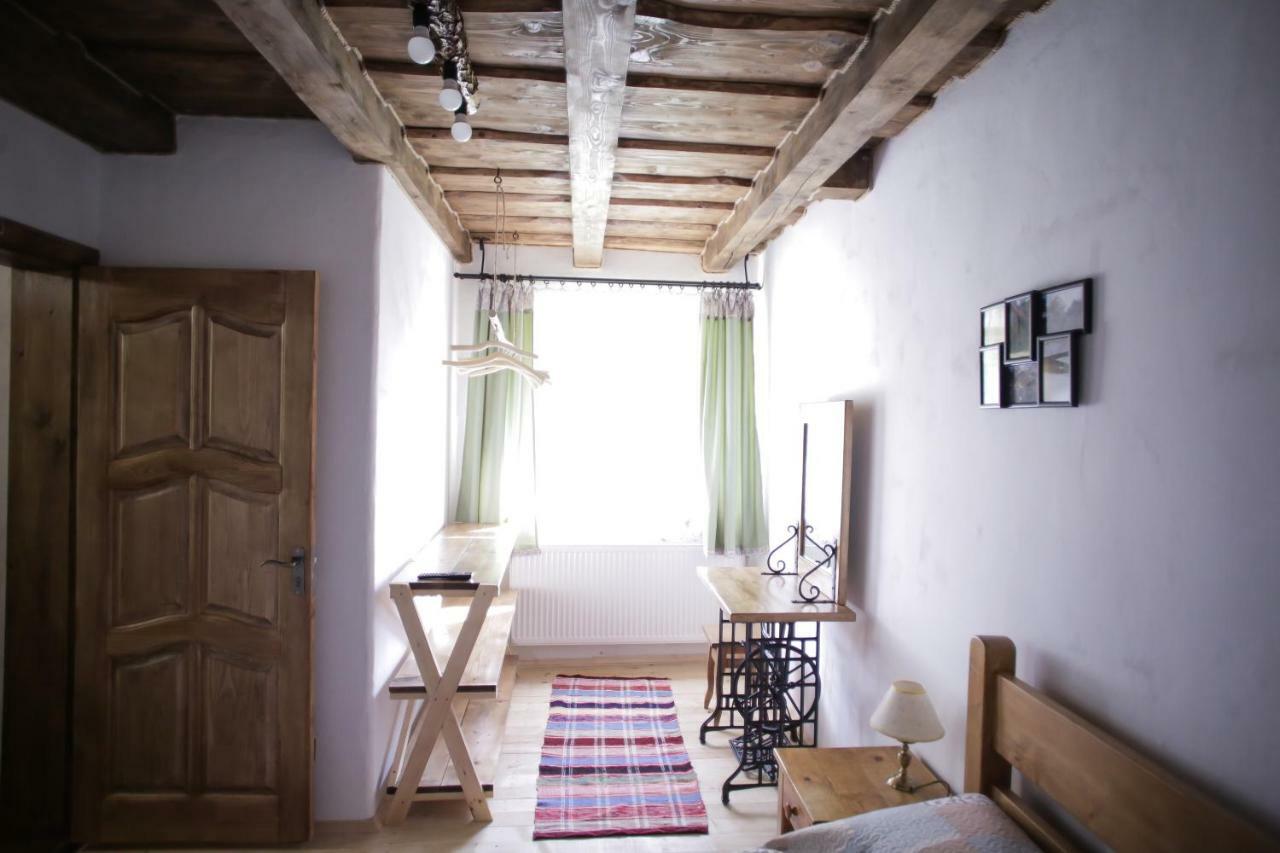 Еко Дім З Соломи Villa Solochin Exteriör bild